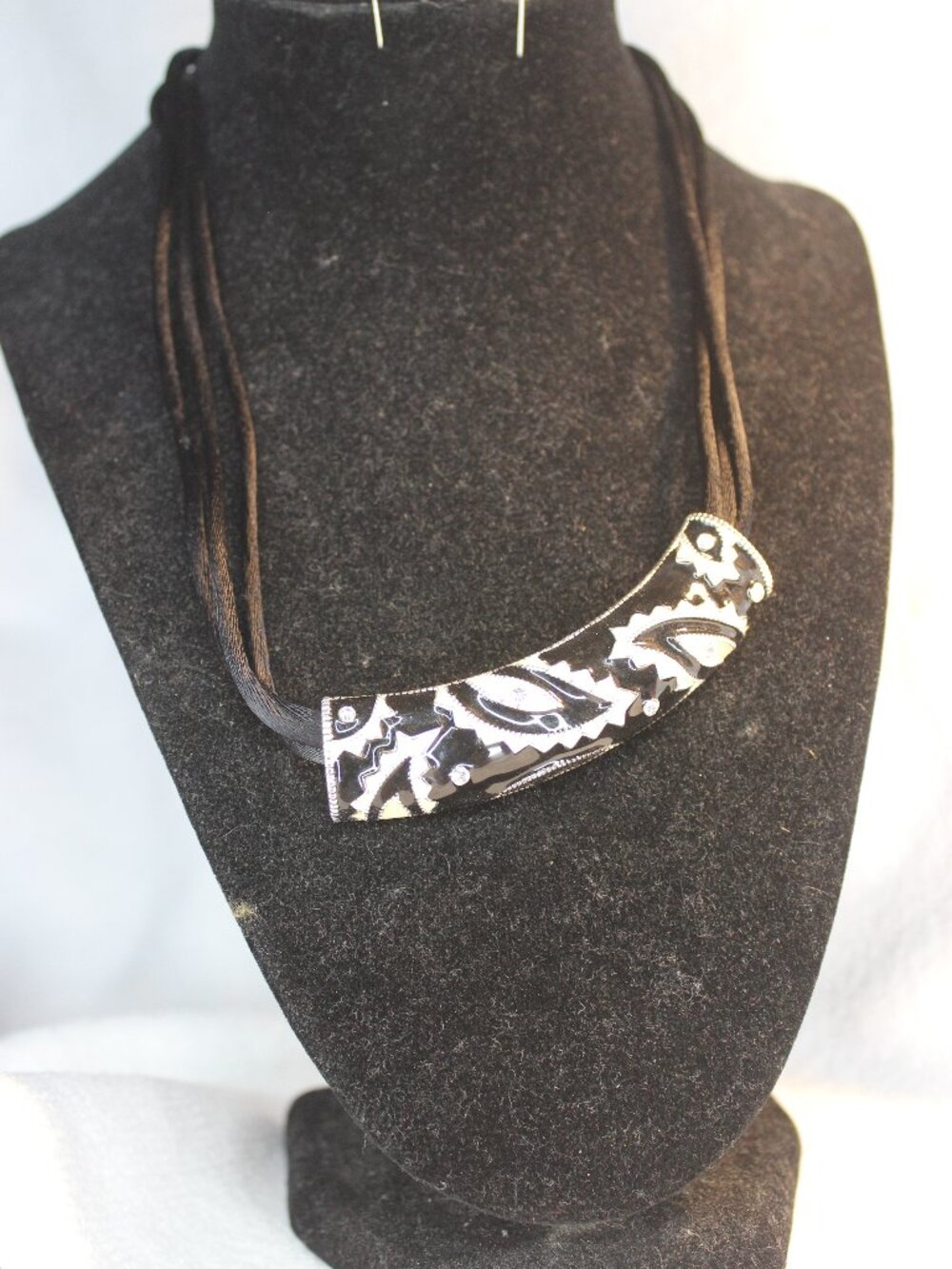 1990s Enamel Necklace